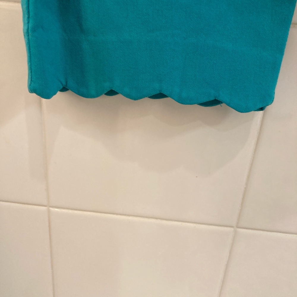 Chico’s Floral Blouse and Teal Capri Set - Picture 6 of 7